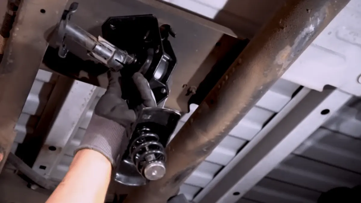 Chevy Silverado Spare Tire Hoist Problems Causes & Solutions